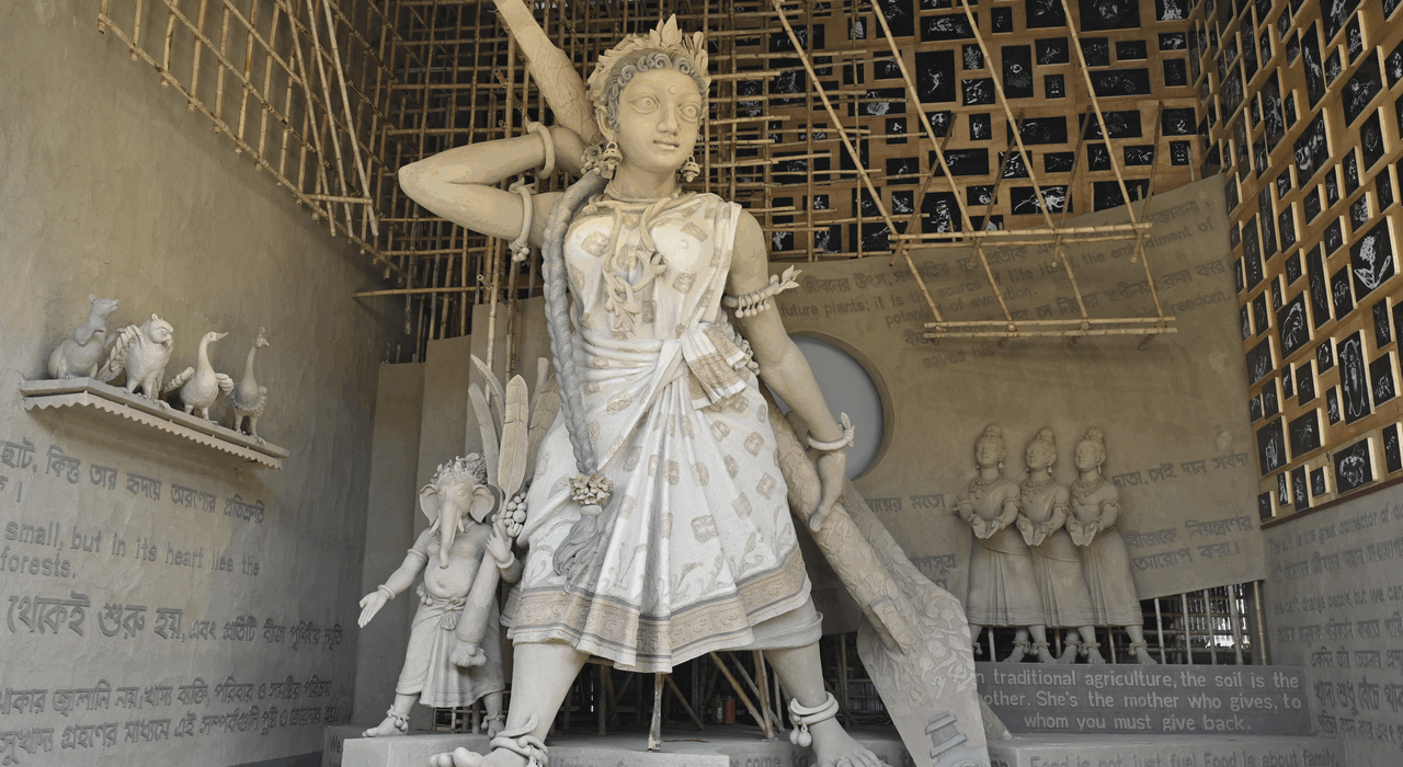 Tala Prattoy imagined the goddess Durga as a farmer, in sync with its theme on agriculture