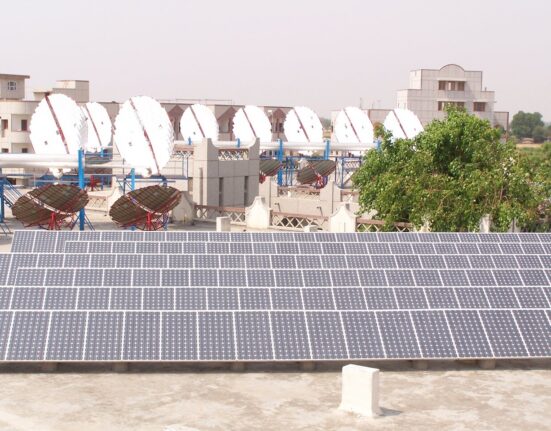 India solar power growth